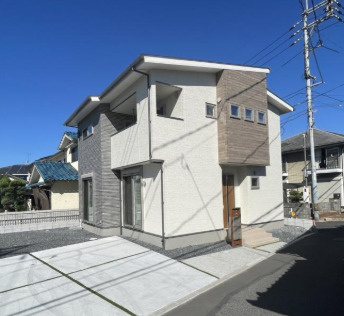 【外観】 | 北区青江五丁目 | 落ち着いた外観で駐車場スペースもしっかりあります。