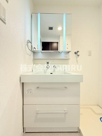 BRAVI南堀江の洗面所