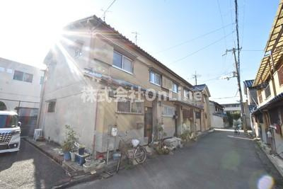 松村二階建の外観