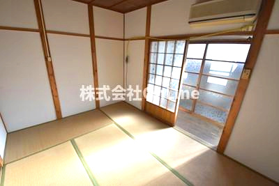 松村二階建の居間・リビング