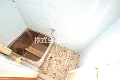 松村二階建の浴室