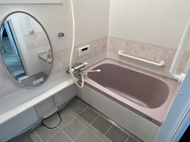 城北本町戸建の浴室