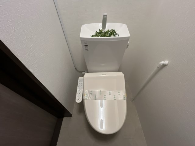 城北本町戸建のトイレ