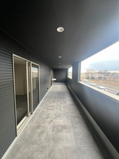 【バルコニー】