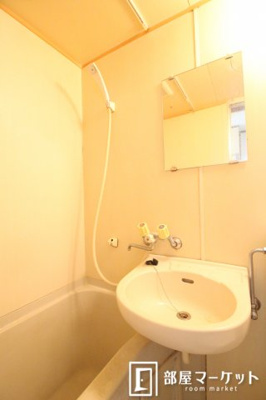 【独立洗面台】 | レイクグリーン三好　Ａ棟 | 同型タイプ