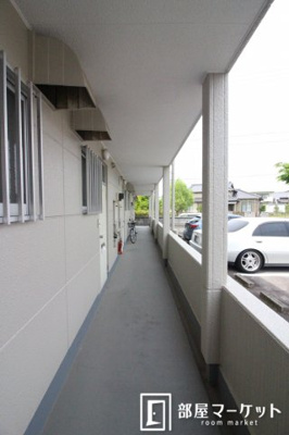 【エントランス】 | レイクグリーン三好　Ａ棟