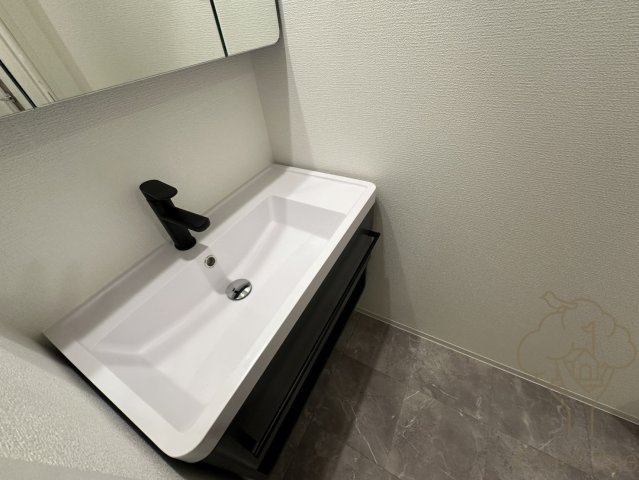 セレニテ新大阪グランデ シュッドの洗面所