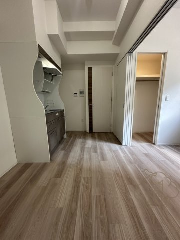 セレニテ新大阪グランデ シュッドの居間・リビング