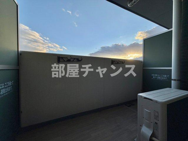 プレサンス名古屋グロウのバルコニー