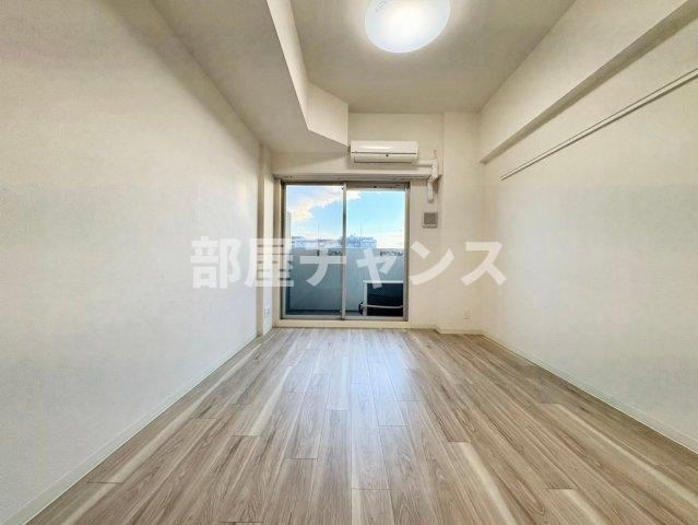 プレサンス名古屋グロウの居間・リビング