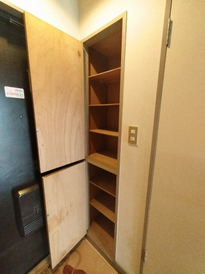 シューズボックス