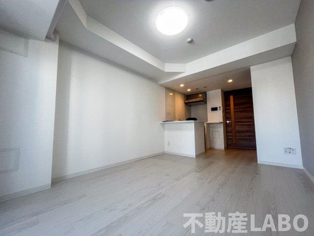 MELDIA CREST TAPP NAMBA-WESTの居間・リビング