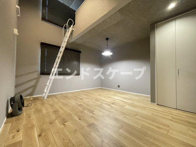 相生町ガレージＡＰの居間・リビング|高崎、前橋エリアのお部屋探しはエンドスケープまで！お客様の理想お聞かせ下さい♪