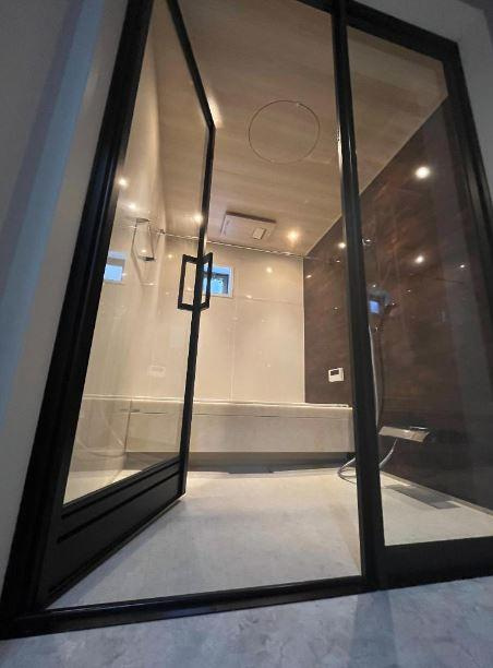 東香里園町　中古一戸建ての浴室|浴室換気乾燥暖房機
■物件内覧・資金計画相談・住宅ローン相談、リフォーム相談、お問合せ受付中■
※当日・翌日のご内覧、ご相談はお電話でのお問合せがスムーズです！