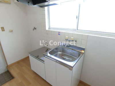 【キッチン】 | ノーブル桜ヶ丘 | ２口ガスコンロ設置可能なキッチン。