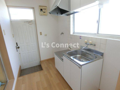 【その他】 | ノーブル桜ヶ丘 | 約２．５帖のキッチンスペース。