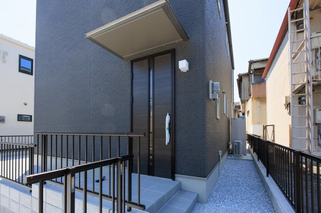 サンコート　八幡西区引野１丁目の玄関