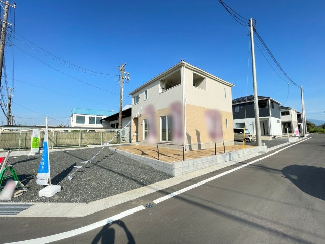 太田市藪塚町第9　Cradle Gaeden　全4棟の前面道路含む現地写真