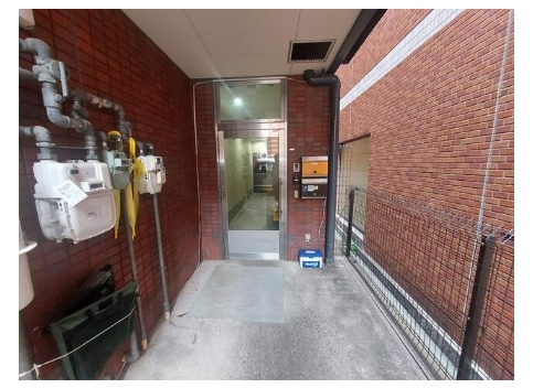 横山三条ビルの内装