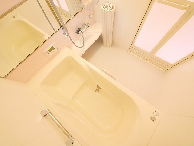 カサベルデ暖華の浴室|広い洗面スペース