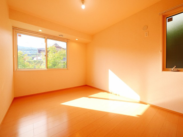 カサベルデ暖華の洋室|きれいな洋室です