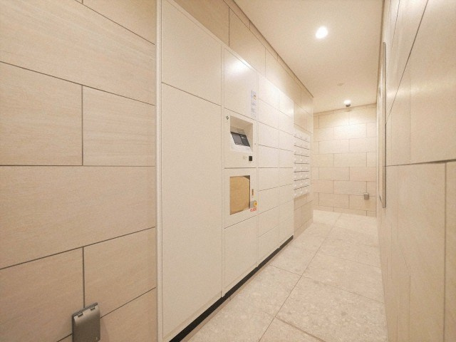 OPUS RESIDENCE SHINSAIBASHI SOUTHのロビー