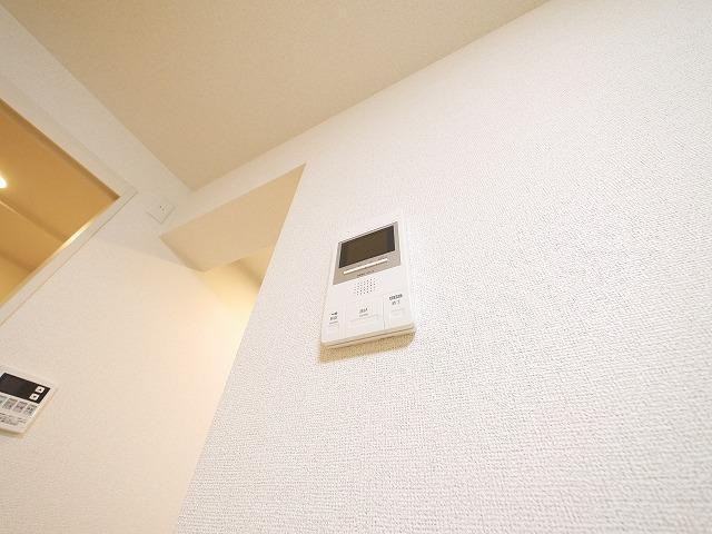 カーサ　アリエッタの設備|お顔が見えるモニター付きインターホンで安心。