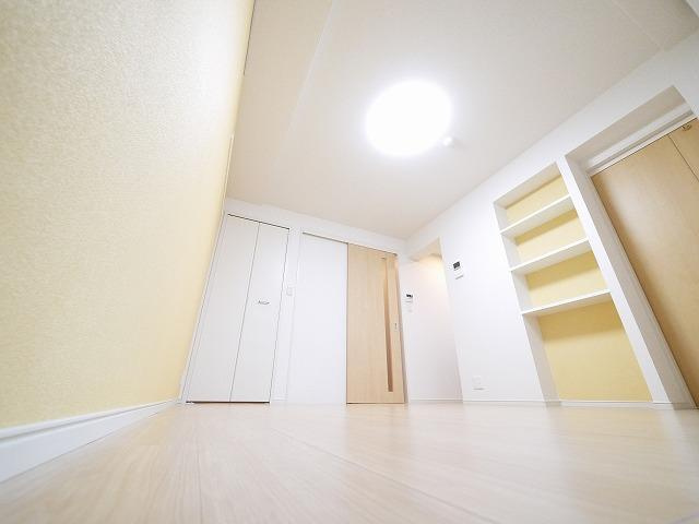 カーサ　アリエッタの洋室|明るい洋室です。