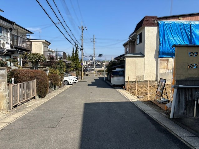 西野山中鳥井町　建築条件無土地の前面道路含む現地写真|【前道の様子】