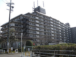 寝屋川コーポラスの外観|新しい生活にいかがでしょうか？外観はお住まいの顔になります。こだわりたいポイントですね。水回りリフォームやリノベーションも承ってます。
■現地見学・資金計画相談・住宅ローン相談もお問合せ受付中■