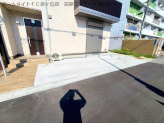 【駐車場】