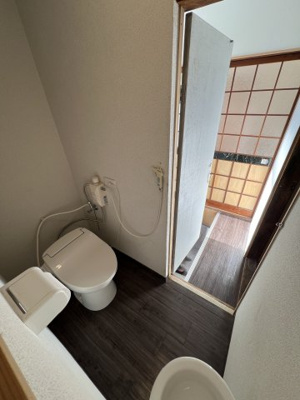 【トイレ】 | 荒木町１丁目岡村様貸家