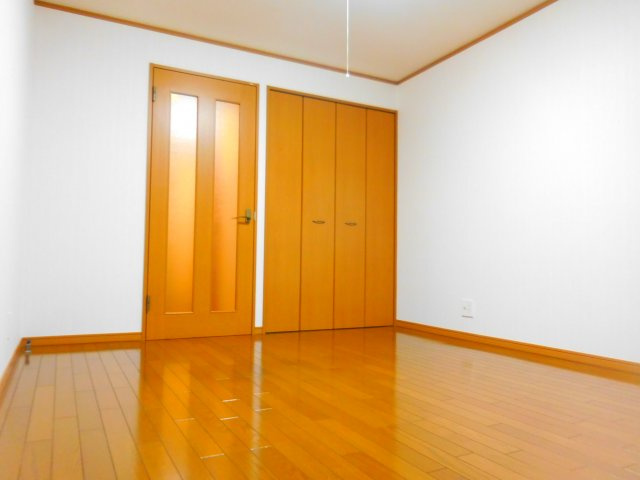 サンシード二番館の洋室
