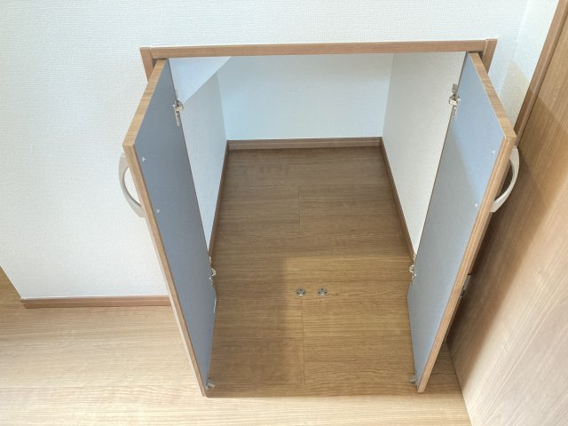 ハートフルタウン前橋市表町２期　１号棟の収納|１階階段下収納です！