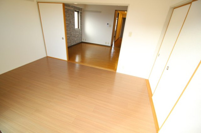 【寝室】 | カメリアハウス