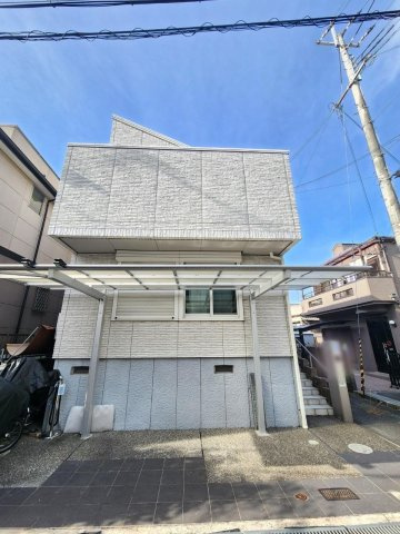 太秦東が丘　中古一戸建ての駐車場|駐車場　カーポート付き
■物件内覧・資金計画相談・住宅ローン相談、リフォーム相談、お問合せ受付中■
※当日・翌日のご内覧、ご相談はお電話でのお問合せがスムーズです！