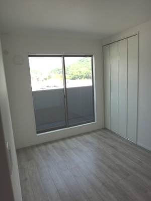 【洋室】 | ティアメゾン | 明るい洋室です