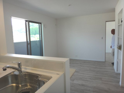 【居間・リビング】 | ティアメゾン | ゆったり過ごせるリビングです