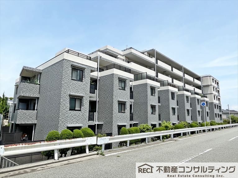 ネオステージ甲子園シーサイドヴューの外観