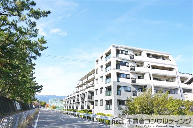 ネオステージ甲子園シーサイドヴューの外観