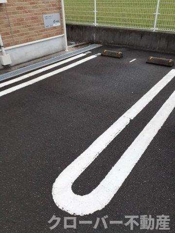 カサデルソレアードの駐車場