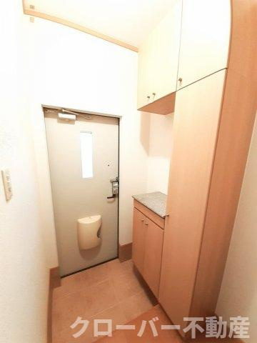カサデルソレアードの玄関