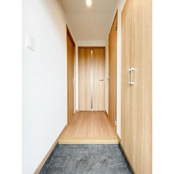 【玄関】 | RESIDENCE南福岡 | 別号室の写真になります。現況優先。