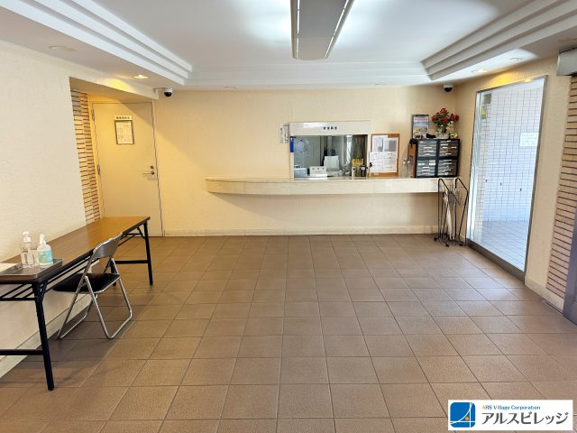 ナイスアーバン志木のエントランス