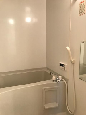 【浴室】 | ファサードＢ