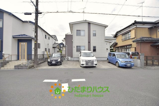 久喜市緑１丁目　中古一戸建ての駐車場