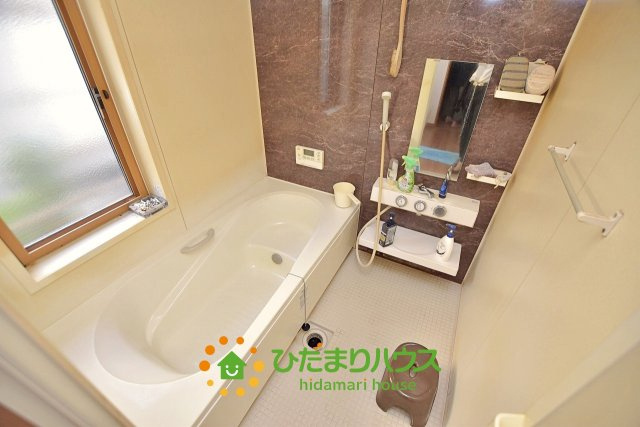 久喜市緑１丁目　中古一戸建ての浴室