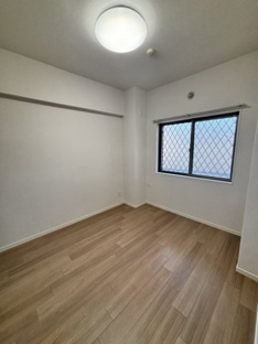 【洋室】サザンスクエア白梅 