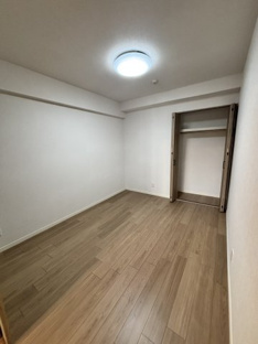 【洋室】サザンスクエア白梅 