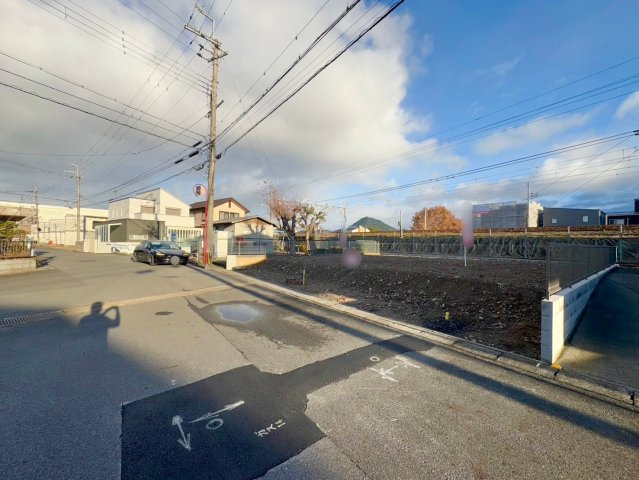 守山市吉身5丁目　建築条件無し売土地の前面道路含む現地写真